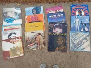 lot 5751 image: vinyl albums