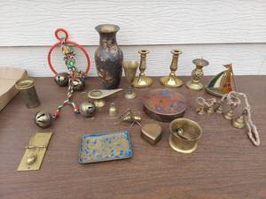 lot 5772 image: brass decor