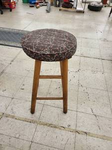 lot 4561 image: bar stool