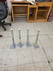 lot 4566 image: set 4 metal table legs