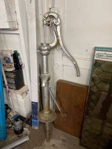 lot 9778 image: vintage well pump