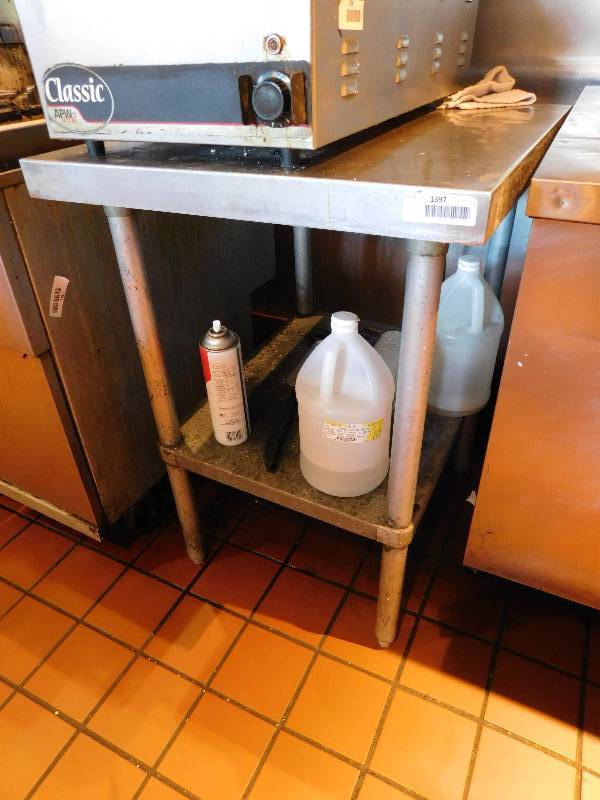 lot 1397 image: Stainless Steel Table