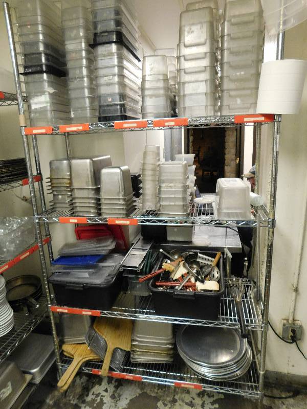 lot 1421 image: Metro Shelving