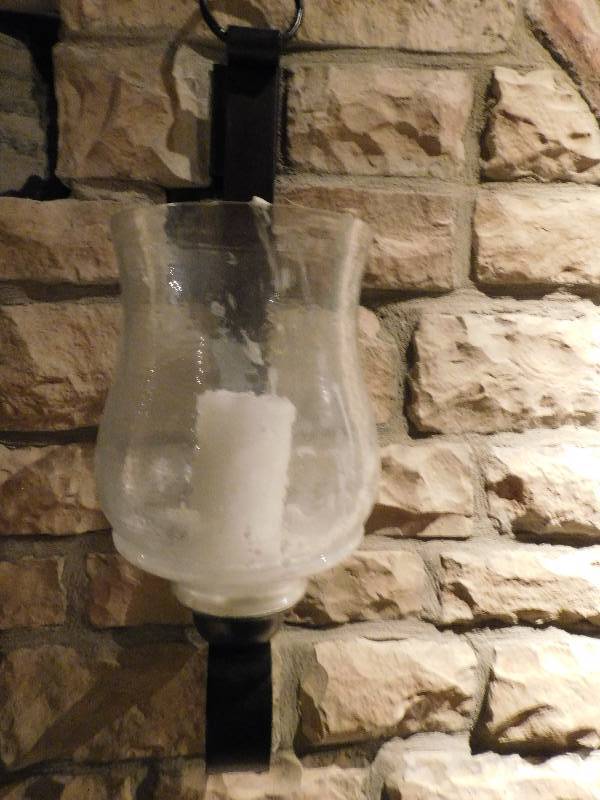 lot 1428 image: Wall Sconces