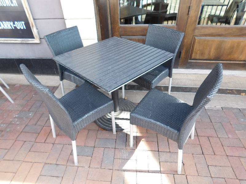 lot 1454C image: Outdoor Table w (4) Chairs