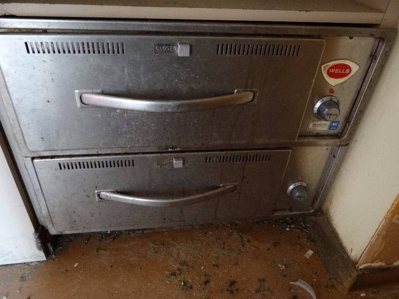 lot 2631 image: Wells (2) Drawer Bun Warming Station