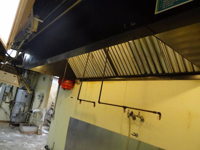 lot 2638 image: Kees 10 Painted Commercial Kitchen Ventilation Hood