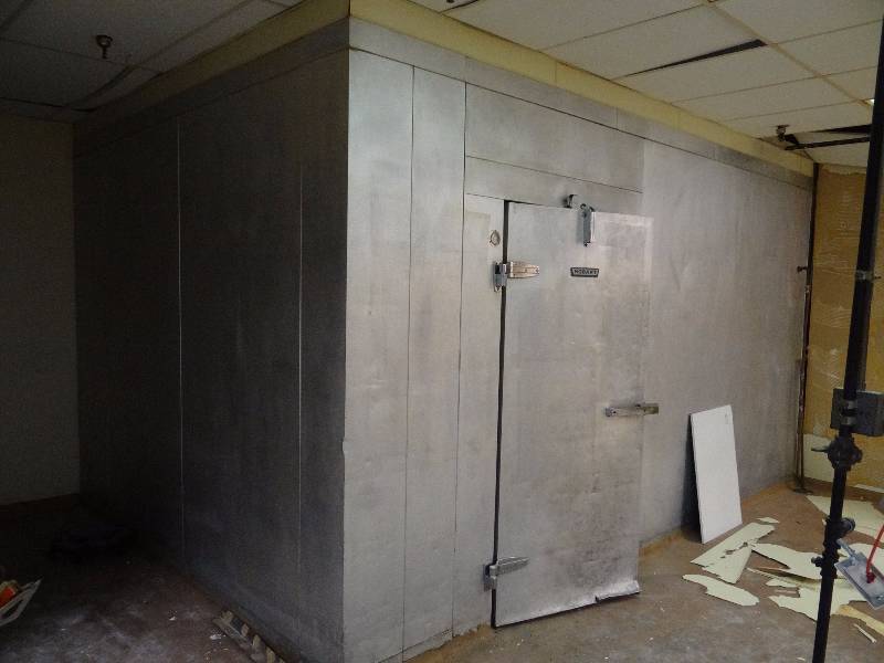 lot 2640 image: Hobart 19x11 Cooler7x11 Freezer Unit (27x11 Total Area)