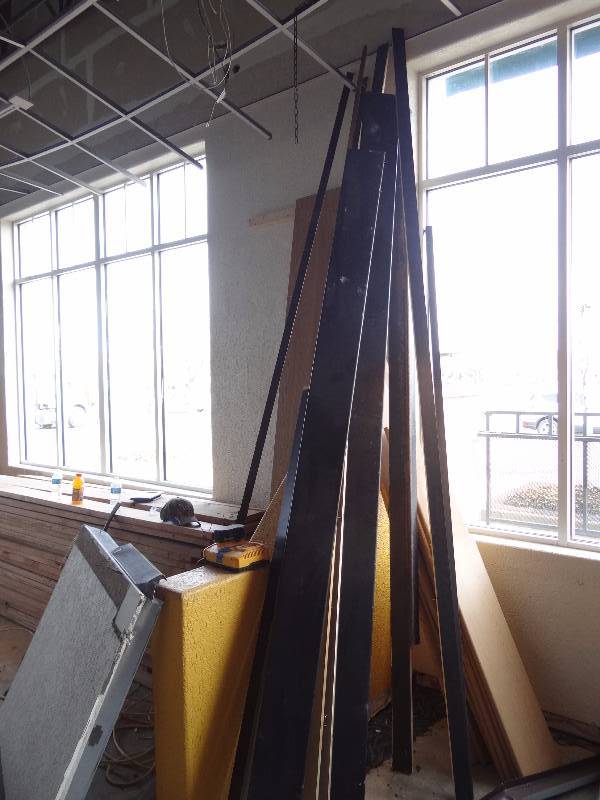 lot 2686 image: Large Lot of Mixed Trim Boards