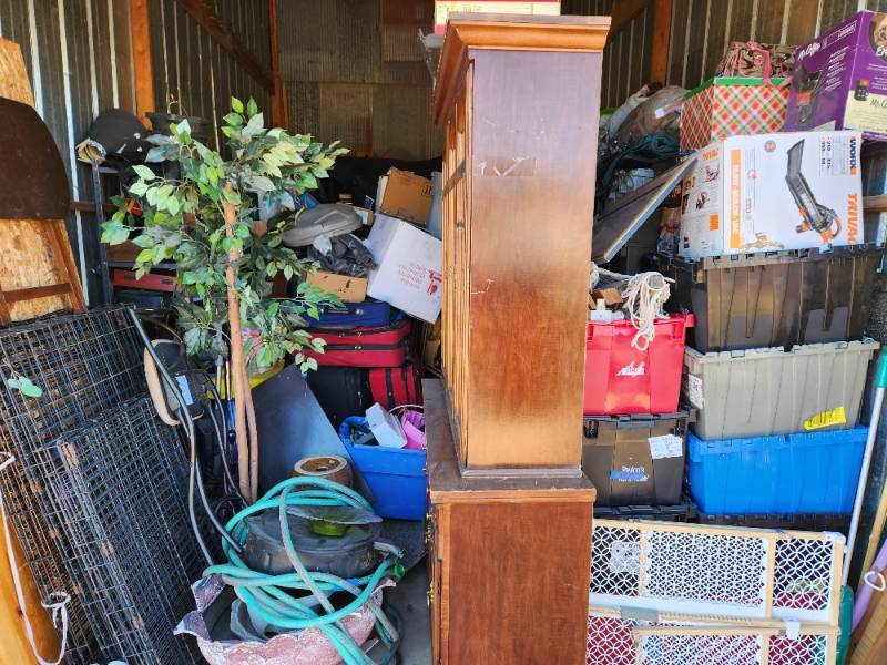 P. W. Sales Haysville, Ks Storage Unit Auction! 4 Storage Units