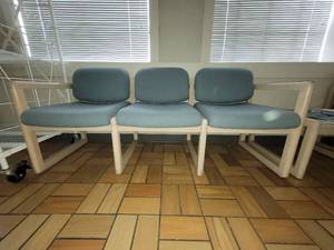 lot 37426 image: 3 Seat Waiting Room Bench
