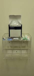 lot 37467 image: Covidien Monoject 3ml Oral Syringe W Variety of Genia Needles