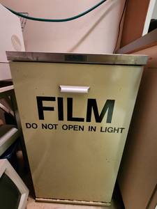 lot 37495 image: CARR Film Bin
