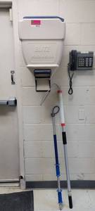 lot 49476 image: Blitz Pour N Stor Dog Food Dispenser and 2 Catch Poles