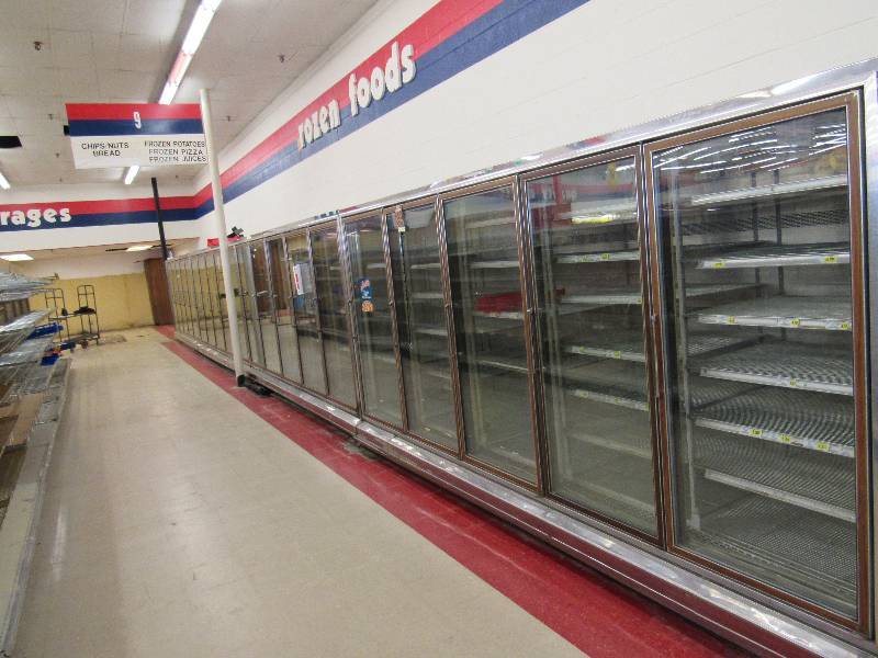 lot 337 image: Hussmann 20 Door Supermarket Frozen Foods Glass Door Reach-in Merchandiser Unit