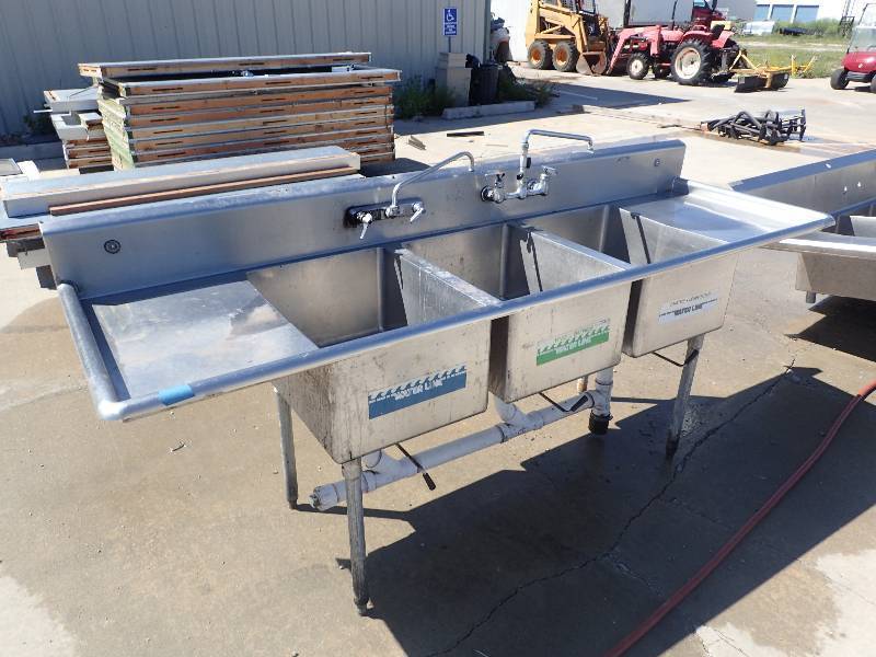 lot 225 image: Stainless 3 Compartment Commercial Sink on Legs