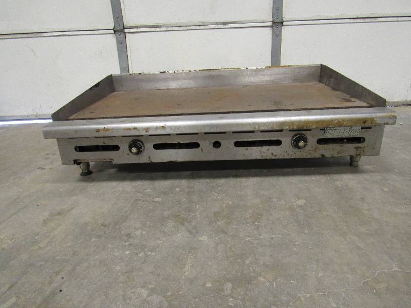 lot 604 image: Imperial 48 Flat Top Gas Griddle