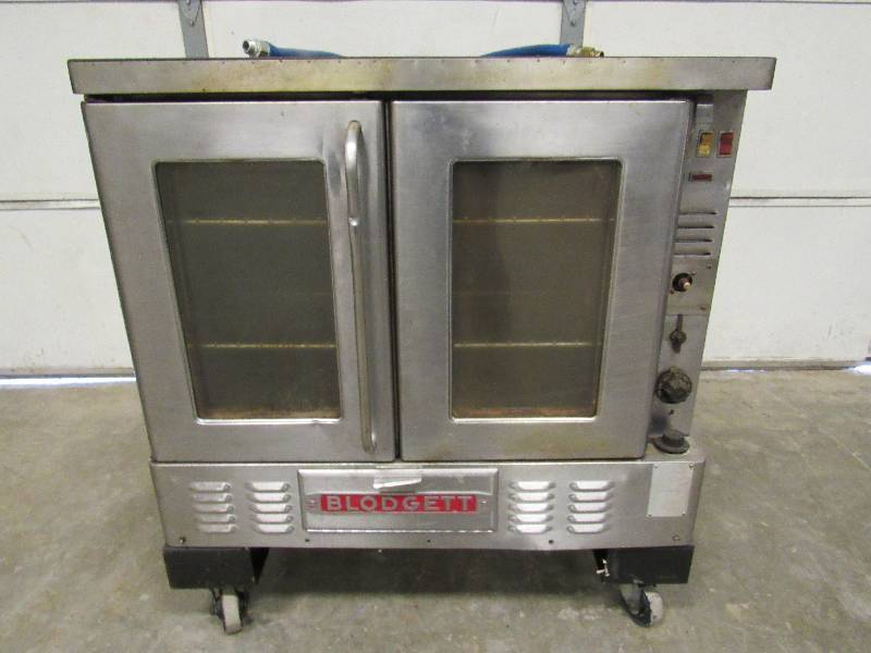 lot 612 image: Blodgett Full-Size Natural Gas Convection Oven