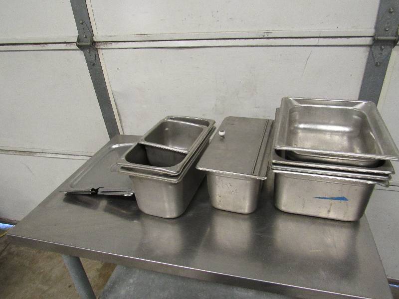 lot 763 image: Lot Of Stainless Inserts