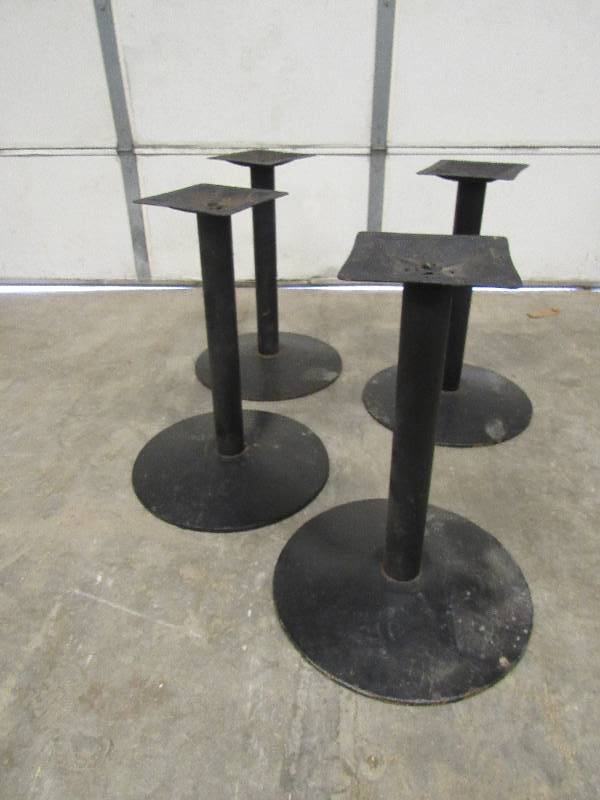 lot 774 image: Lot of (4) Standard Height Table Bases