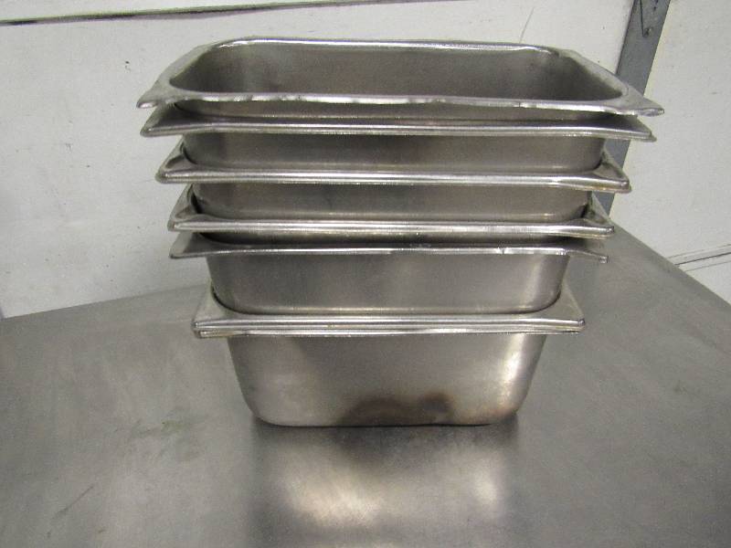 lot 795 image: Lot Of (21) 13 Size Stainless Inserts