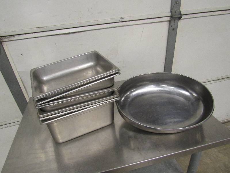 lot 797 image: Lot Of (9) 12 Size Stainless Inserts