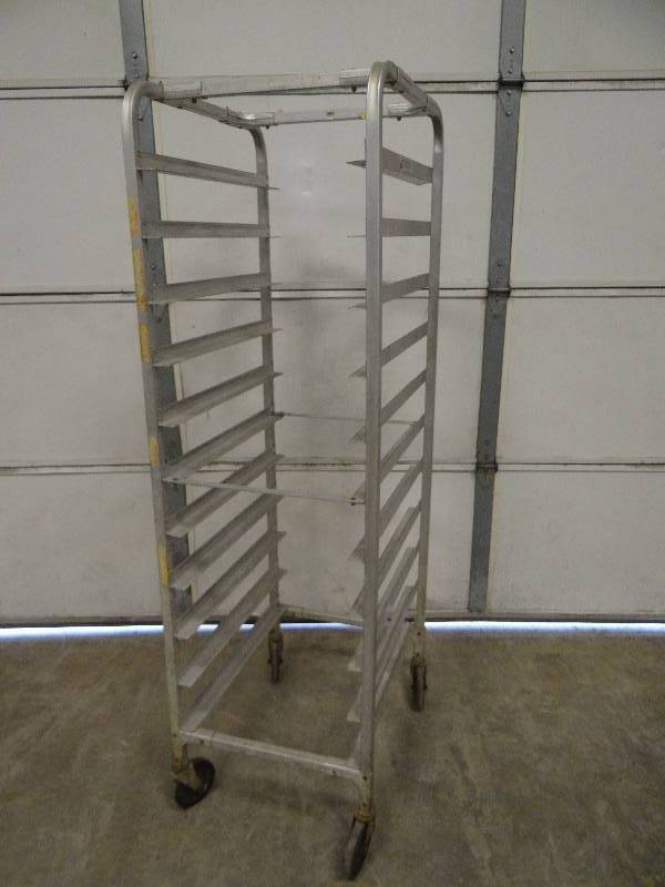 lot 744 image: Full-Size Multi Shelf Aluminum Sheet Pan Rack on Casters