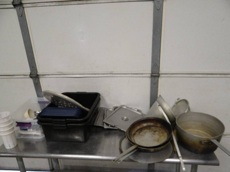 lot 746 image: Large Assorted Lot of Cooking Pans Stainless Lids And Bus Tubs