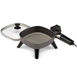 lot 1777 image: Toastmaster 6-in. Electric Skillet, Black