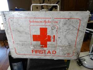 lot 17542 image: Partial First Aid Kit