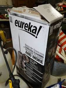 lot 17534 image: Eureka Cordless Vacuum Cleaner