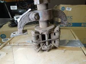 lot 17516 image: Vintage Lisle Cylinder Ridge Reamer Tool