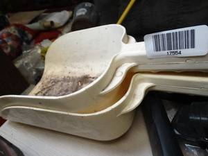 lot 17554 image: 2 Ice Scoops