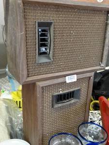 lot 17562 image: Soundesign 14w Speakers