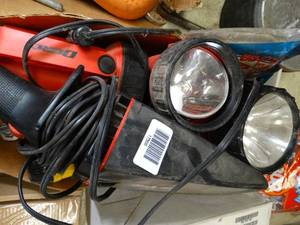 lot 17566 image: Old Flashlights and Vac