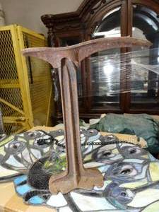 lot 17571 image: Cast Iron Cobbler