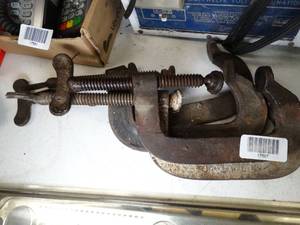 lot 17587 image: 4 C-Clamps Lot