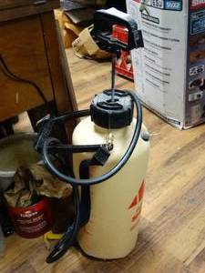 lot 17605 image: Ace 2.5 Gallon Pump Sprayer