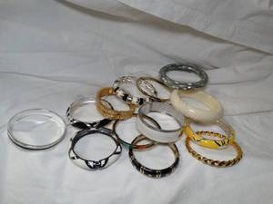 lot 17612 image: Lot of Quality Bracelets