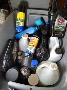 lot 17621 image: Lot of Automotive Fluids