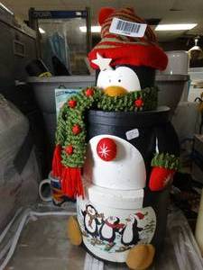 lot 17628 image: Penguin Holiday Storage Decor