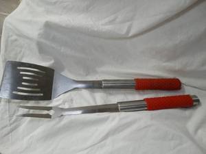 lot 17639 image: Nice Long Handled Metal Spatula and Fork