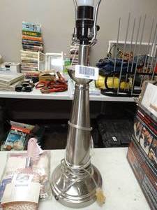 lot 17659 image: Metal Lamp