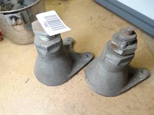 lot 17680 image: Pair of Shop Leveling Feet