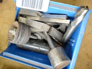 lot 17689 image: Small Bin with Lathe Tools