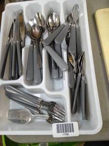 lot 17790 image: Set of Stainless Flatware