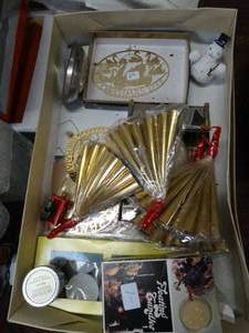 lot 17815 image: Lot of Holiday Decor