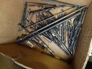 lot 17749 image: Mix of Small Drill Bits
