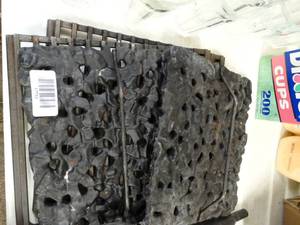 lot 17733 image: Metal Grill Grates