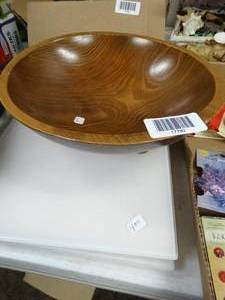 lot 17730 image: 2 Glass Cutting Boards and Wood Bowl